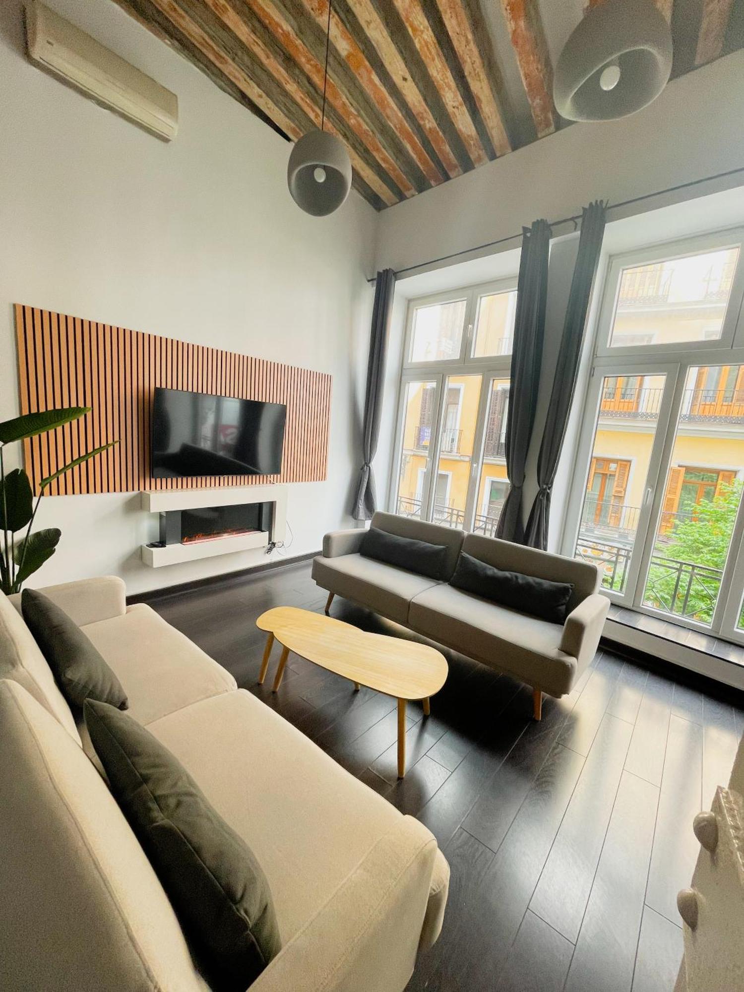 Appartamento Carretas Duplex Exterior Derecha Madrid Esterno foto