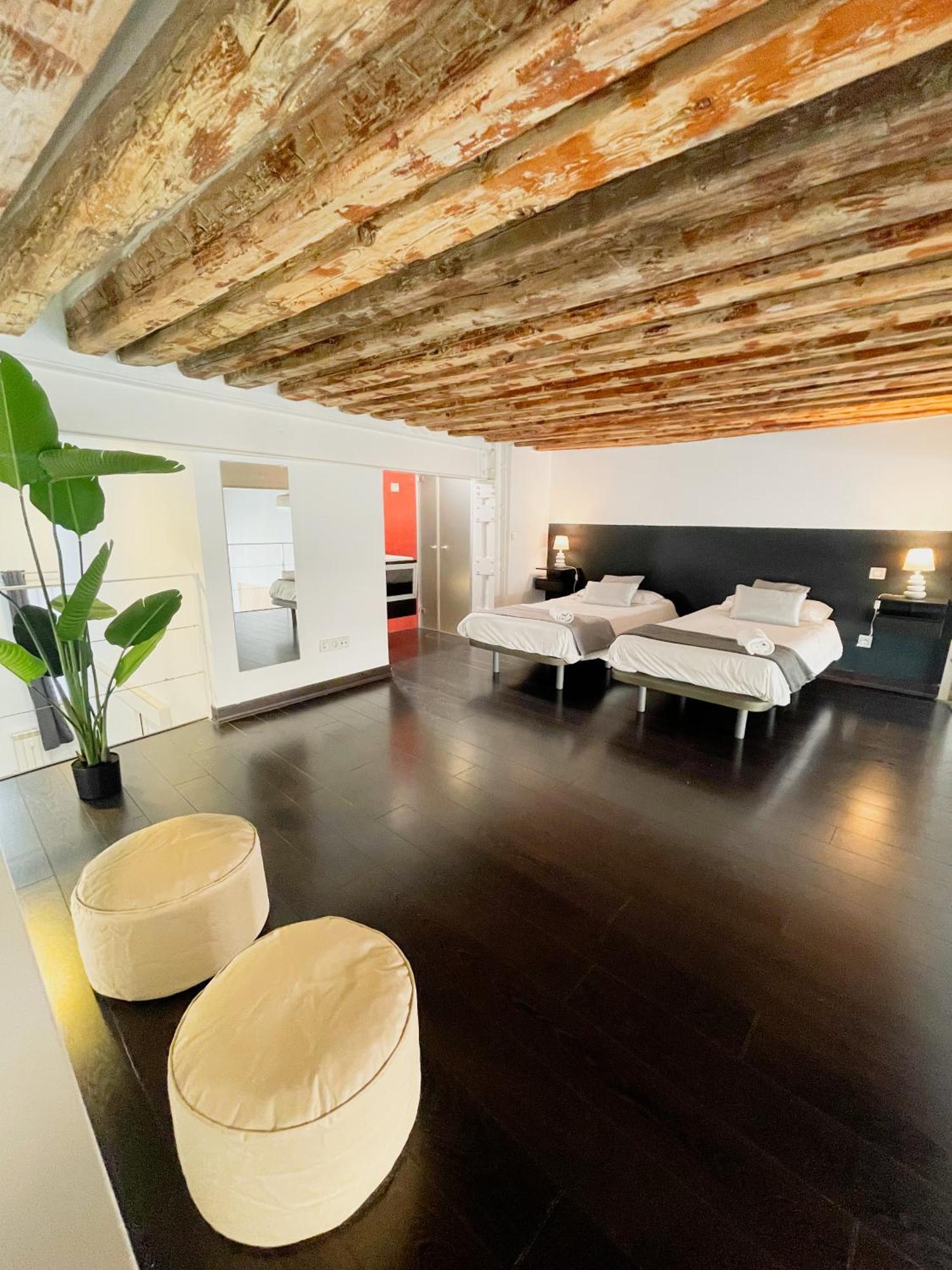 Appartamento Carretas Duplex Exterior Derecha Madrid Esterno foto